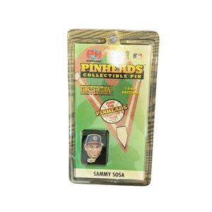 Collectible 1999 First Edition Chicago Clubs Sammy Sosa Pinheads Pin